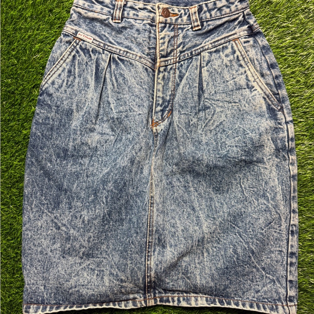 VTG Acid Wash Denim Pencil Skirt Phython Size 7 Juniors size 23 in waist size 0